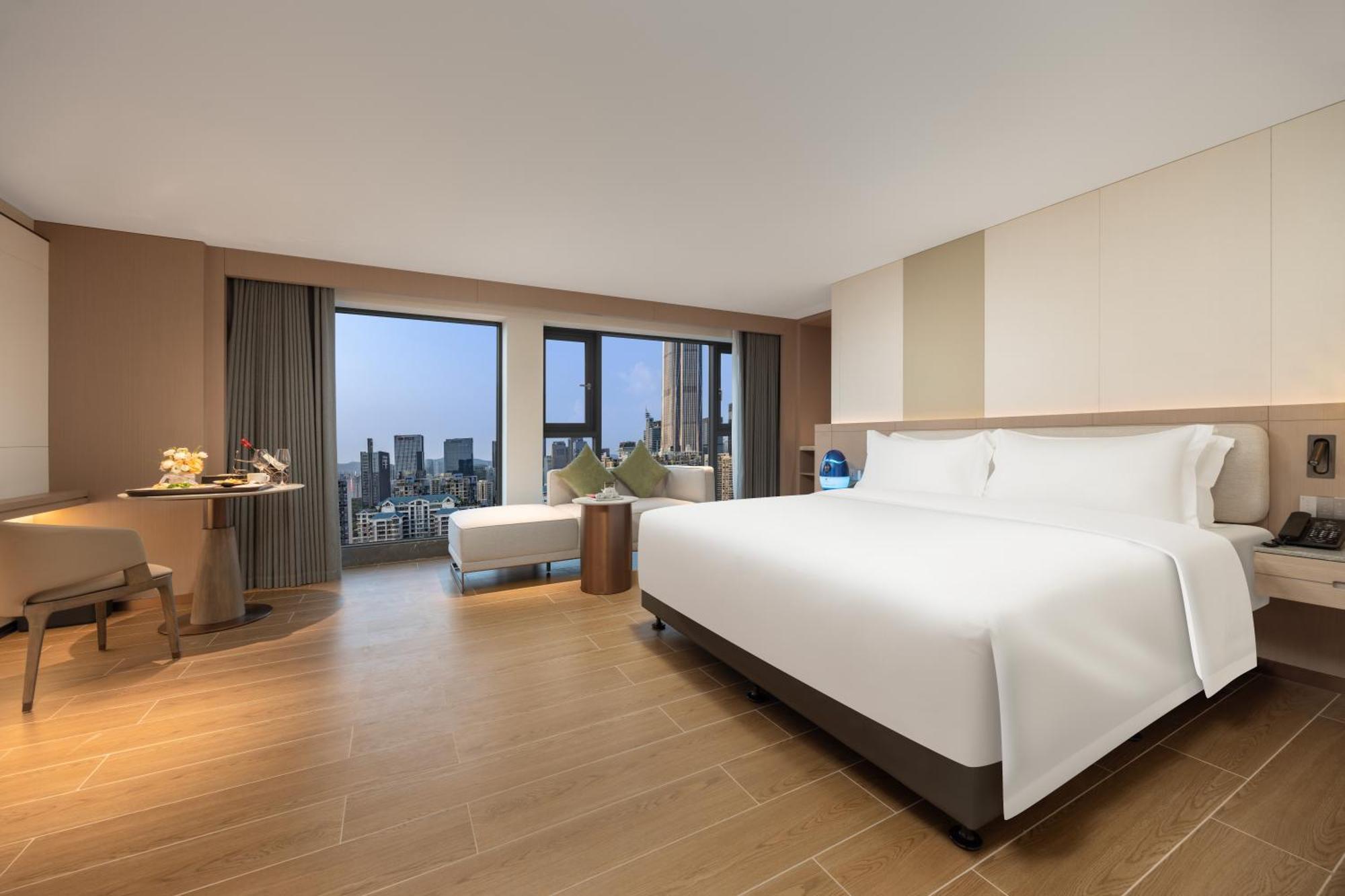 Sunflower Hotel &Residence, Futian Port Branch Shenzhen Room photo